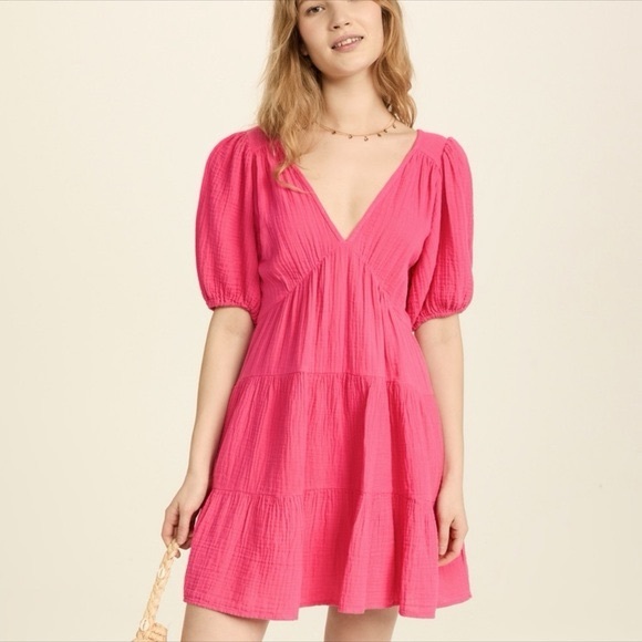 XiRENA Dresses & Skirts - Xirena Nissa Pink Babydoll Puff Sleeve Mini Dress Small